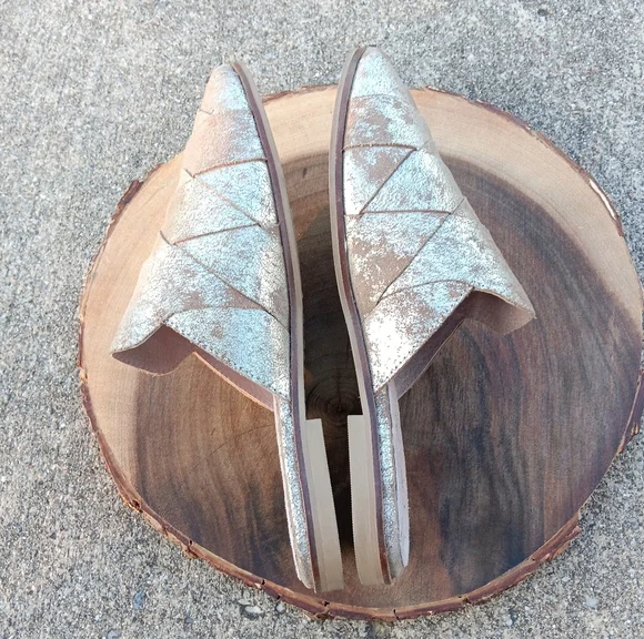 Seychelles| Survival Mule Leather Metallic US 8 Flats Slip On Elevated Casual - Picture 3 of 7